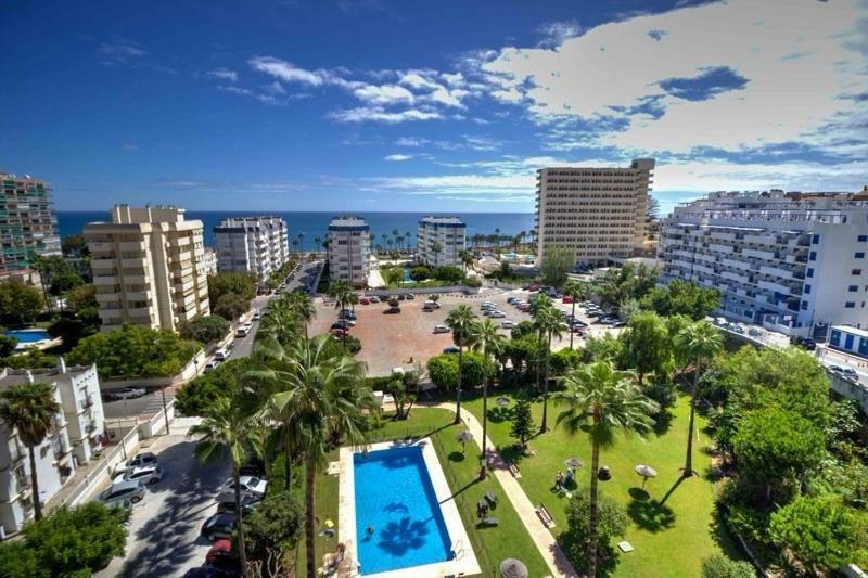 Piso Benalmadena sky Apartment Bagian luar foto